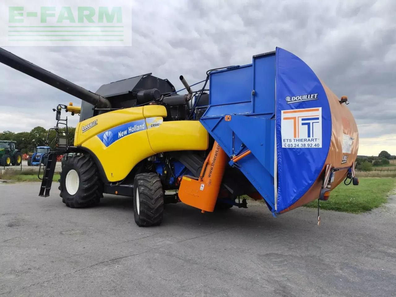 New Holland cr980z - Mietitrebbia: foto 4 New Holland cr980z - Mietitrebbia: foto 4