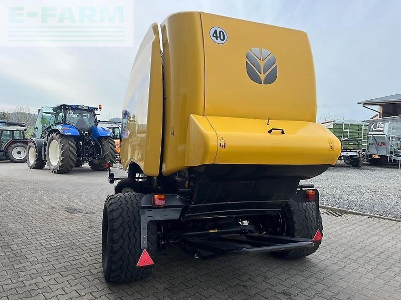 New Holland rb 180 c - Pressa quadra: foto 4 New Holland rb 180 c - Pressa quadra: foto 4