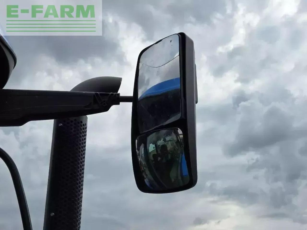 New Holland t.6 155 dc - Trattore: foto 4 New Holland t.6 155 dc - Trattore: foto 4