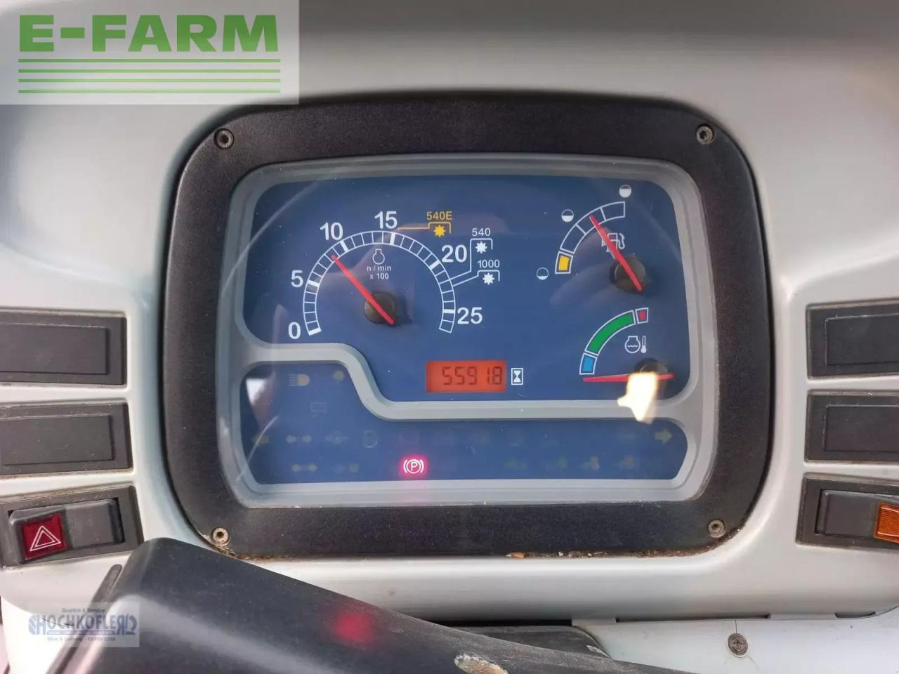 New Holland t4020 deluxe Deluxe - Trattore: foto 5 New Holland t4020 deluxe Deluxe - Trattore: foto 5