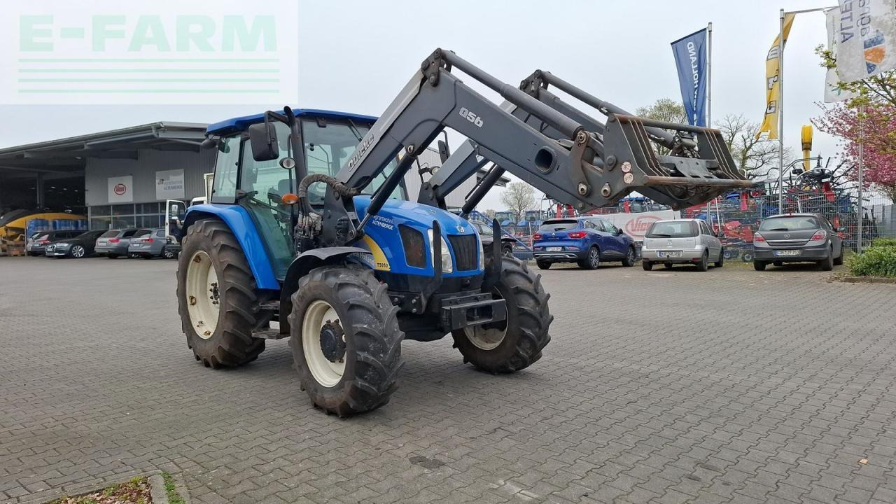 New Holland t5050 - Trattore: foto 3 New Holland t5050 - Trattore: foto 3