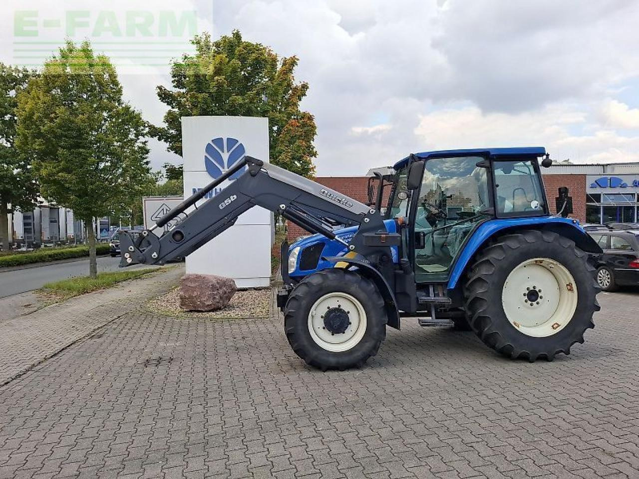 New Holland t5050 - Trattore: foto 1 New Holland t5050 - Trattore: foto 1