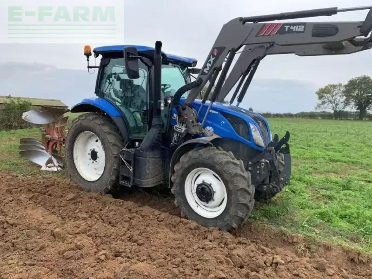 New Holland t6-155ac - Trattore: foto 1 New Holland t6-155ac - Trattore: foto 1