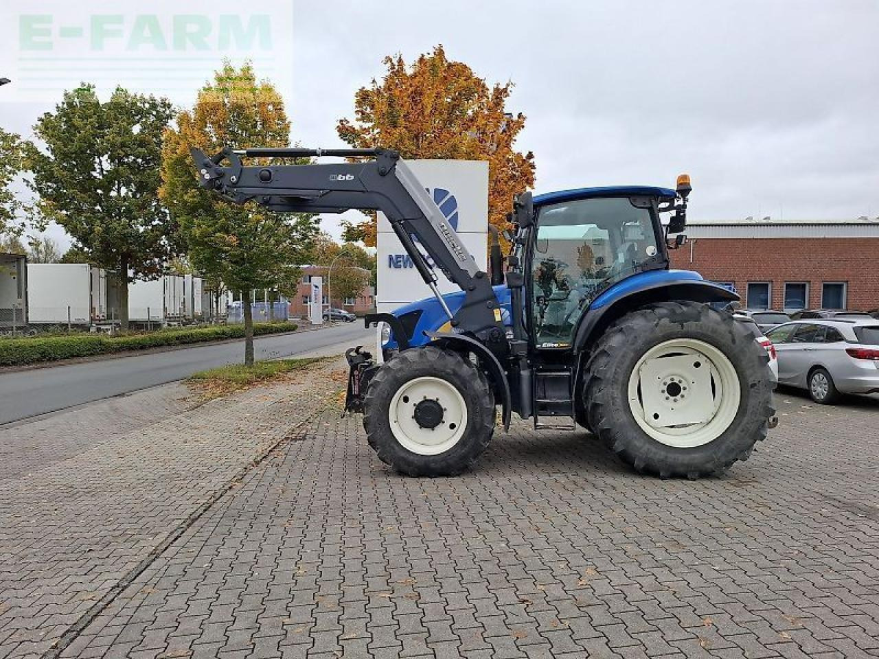 New Holland t6020 elite - Trattore: foto 1 New Holland t6020 elite - Trattore: foto 1
