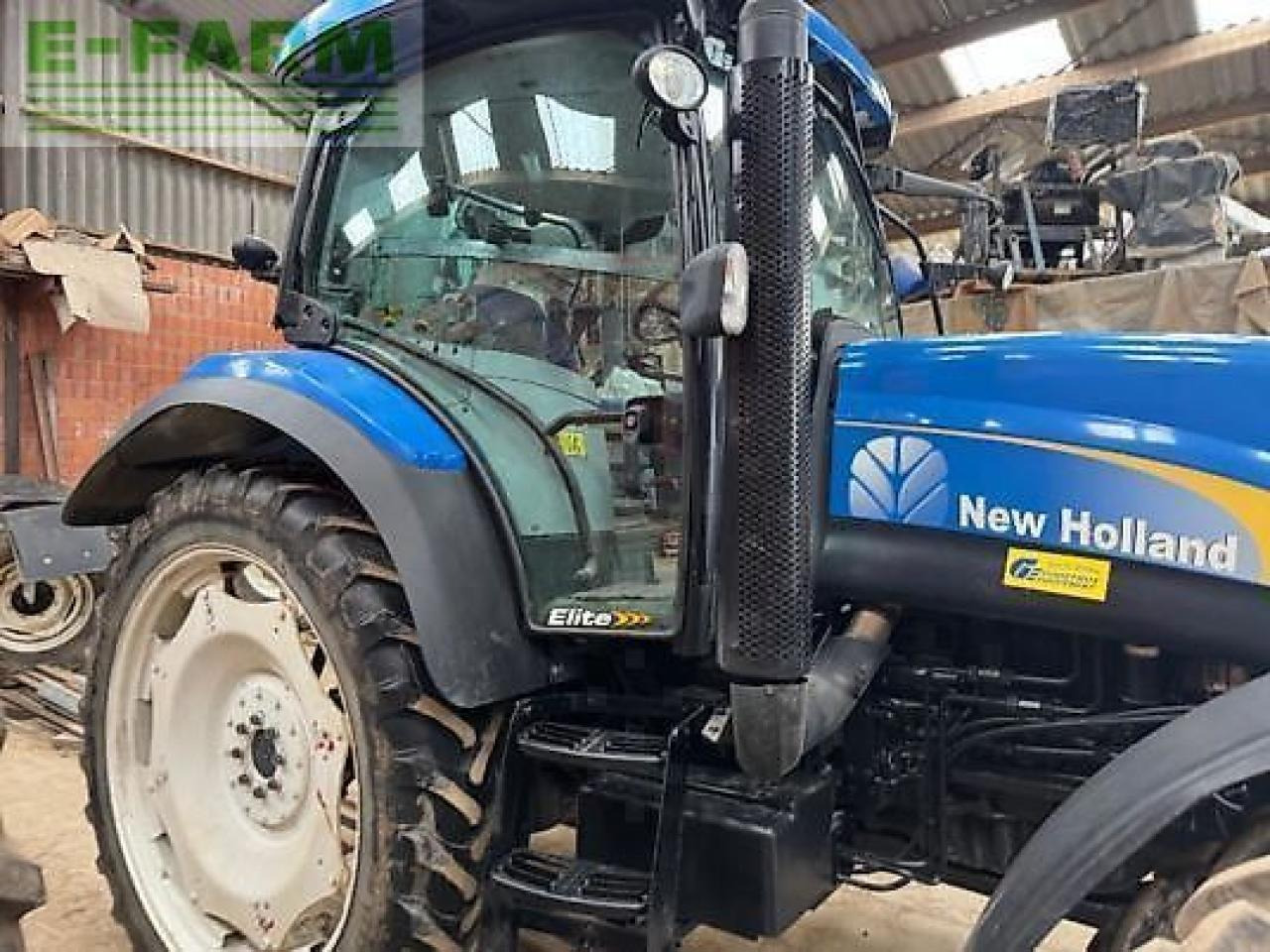 New Holland t6030 - Trattore: foto 3 New Holland t6030 - Trattore: foto 3