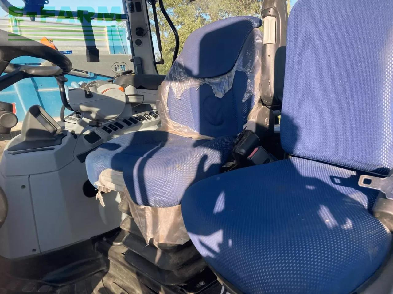 New Holland t7.165s range command s5 - Trattore: foto 5 New Holland t7.165s range command s5 - Trattore: foto 5