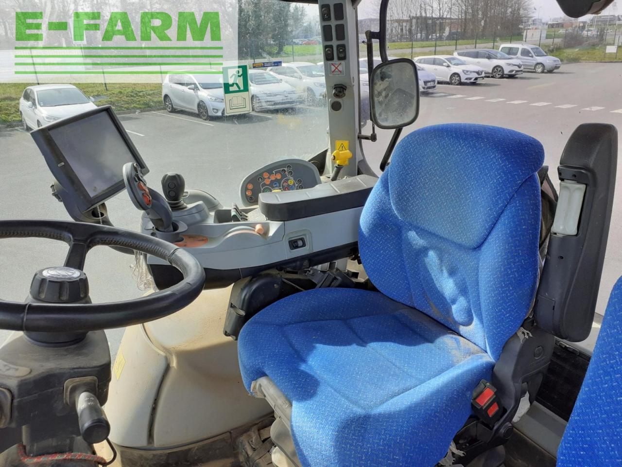 New Holland t7 200 - Trattore: foto 5 New Holland t7 200 - Trattore: foto 5