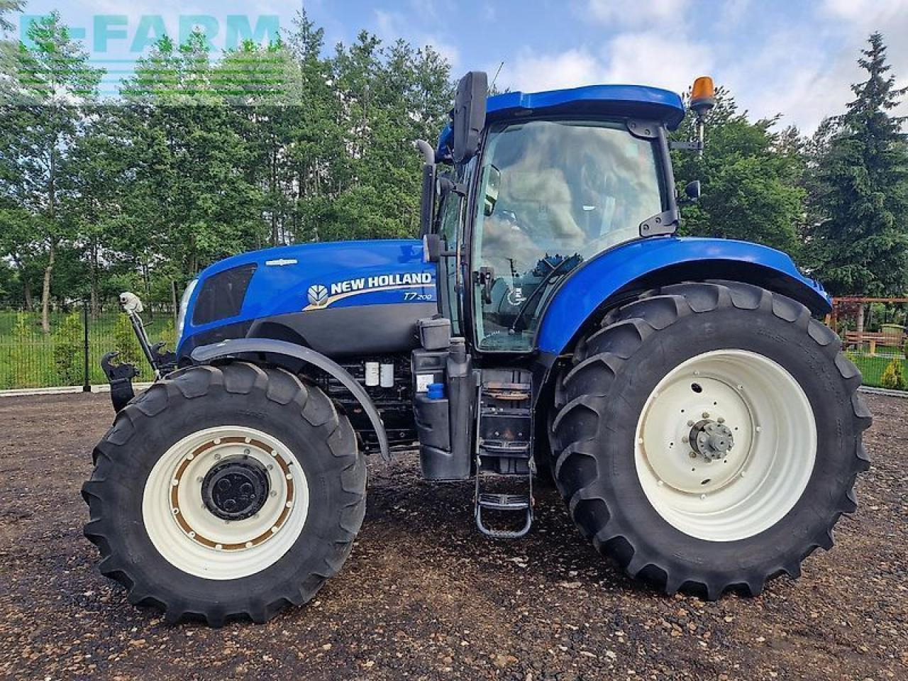New Holland t7.200 autocommand - Trattore: foto 3 New Holland t7.200 autocommand - Trattore: foto 3