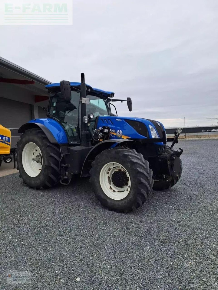 New Holland t7.230 ac - Trattore: foto 2 New Holland t7.230 ac - Trattore: foto 2