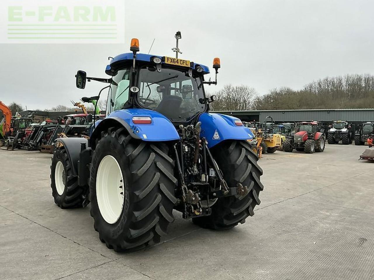 New Holland t7.250 tractor (st22810) - Trattore: foto 5 New Holland t7.250 tractor (st22810) - Trattore: foto 5
