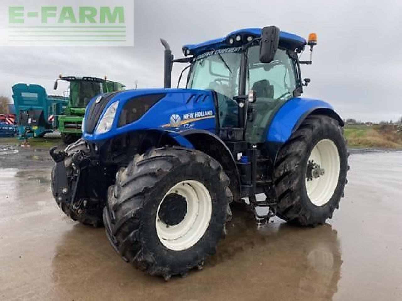 New Holland t7.260 pc - Trattore: foto 1 New Holland t7.260 pc - Trattore: foto 1