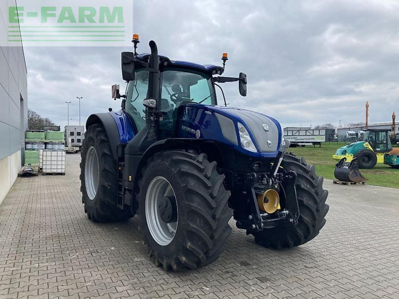 New Holland t7.315 hd autocommand new gen HD - Trattore: foto 4 New Holland t7.315 hd autocommand new gen HD - Trattore: foto 4