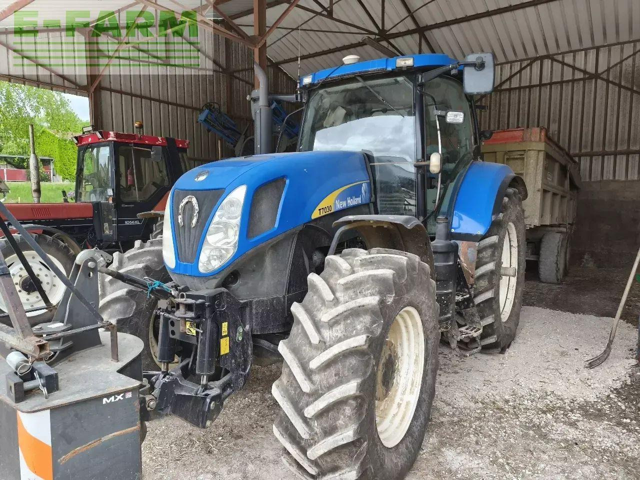 New Holland t7030 - Trattore: foto 1 New Holland t7030 - Trattore: foto 1