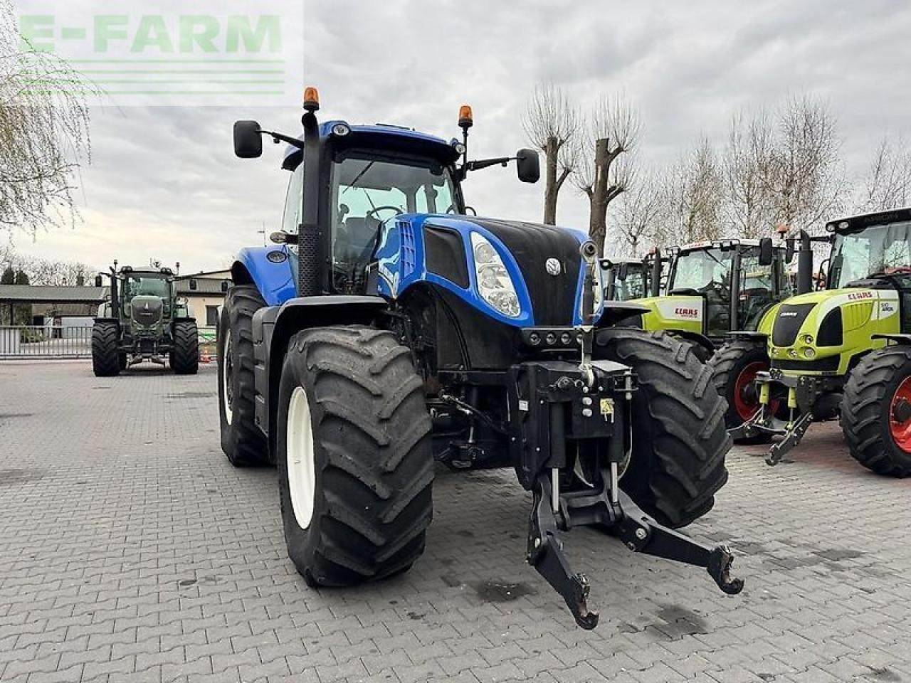 New Holland t8.330 ultra command - Trattore: foto 3 New Holland t8.330 ultra command - Trattore: foto 3