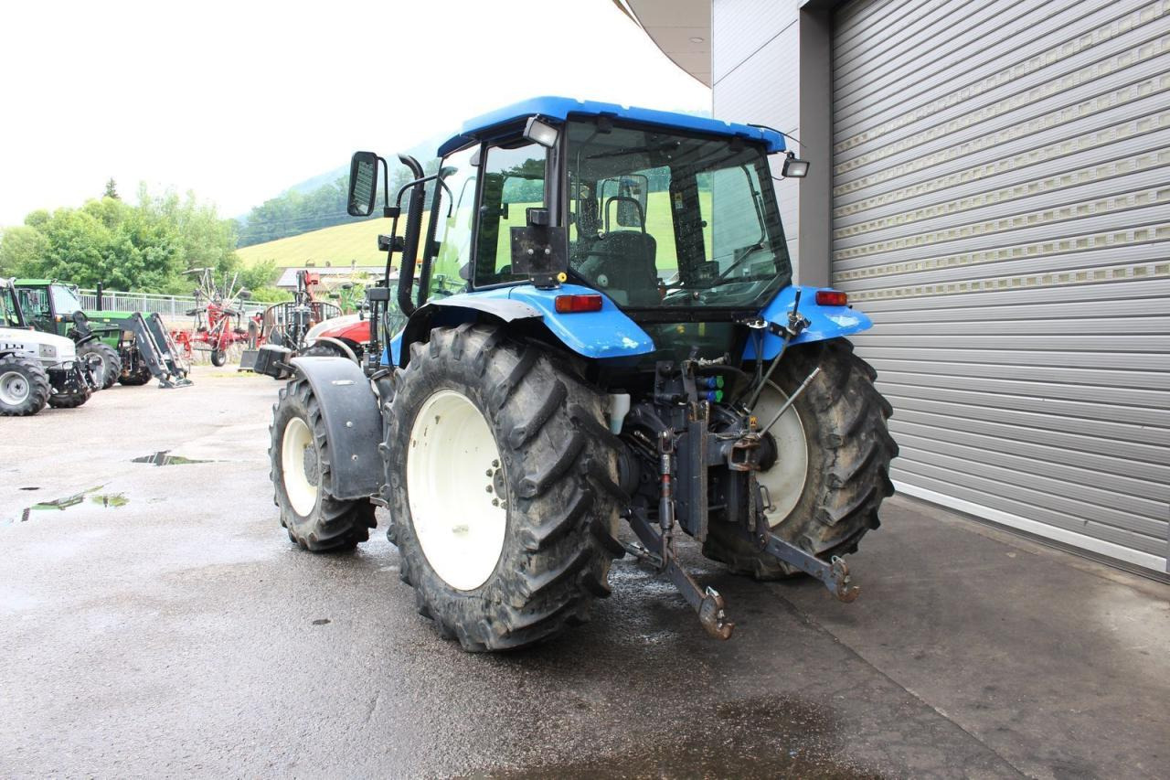 New Holland tl 80 - Trattore: foto 3 New Holland tl 80 - Trattore: foto 3