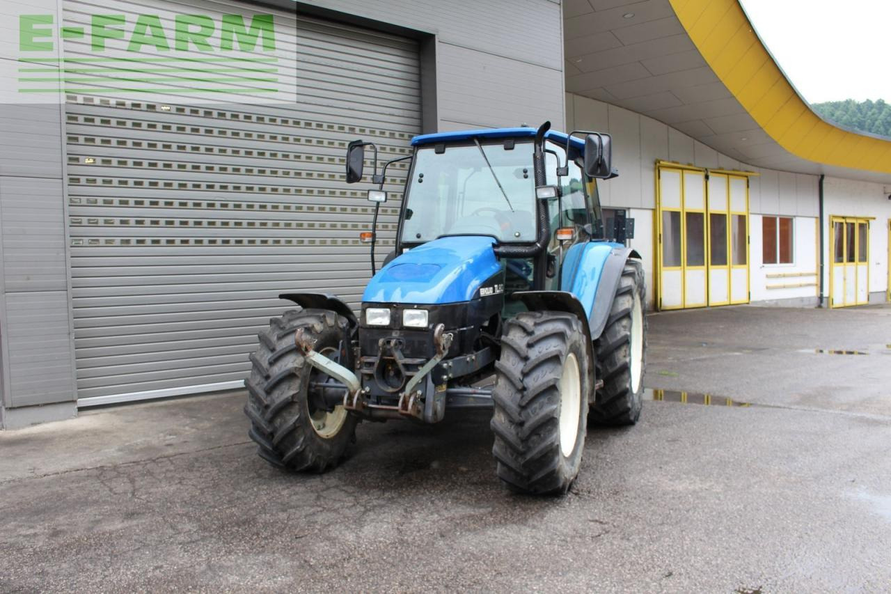 New Holland tl 80 - Trattore: foto 2 New Holland tl 80 - Trattore: foto 2