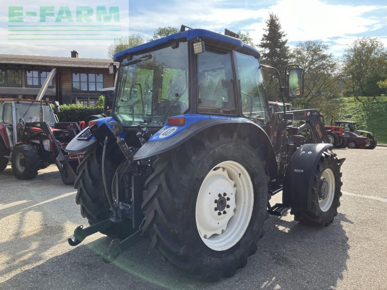 New Holland tl80 (4wd) - Trattore: foto 5 New Holland tl80 (4wd) - Trattore: foto 5