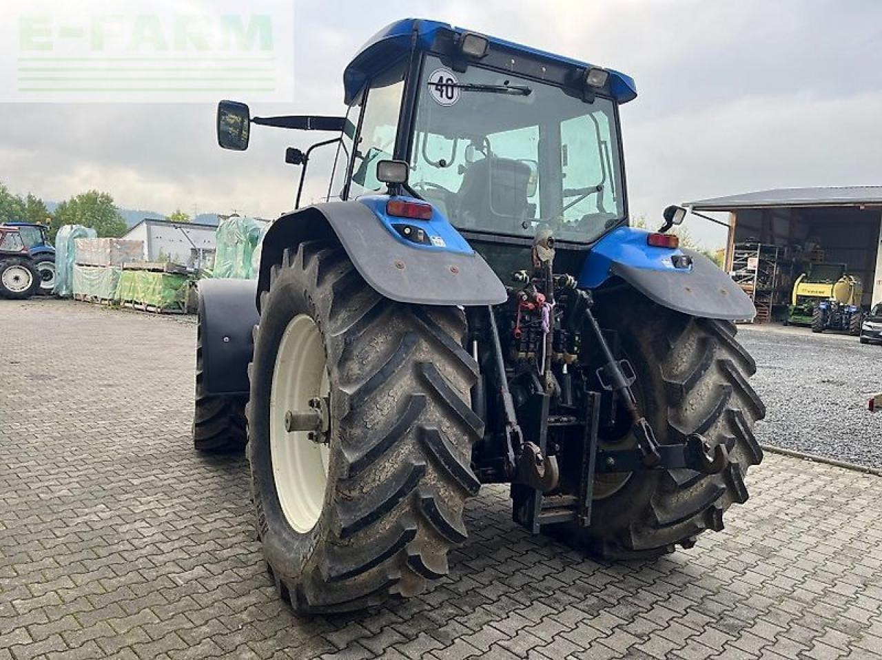 New Holland tm 175 - Trattore: foto 4 New Holland tm 175 - Trattore: foto 4