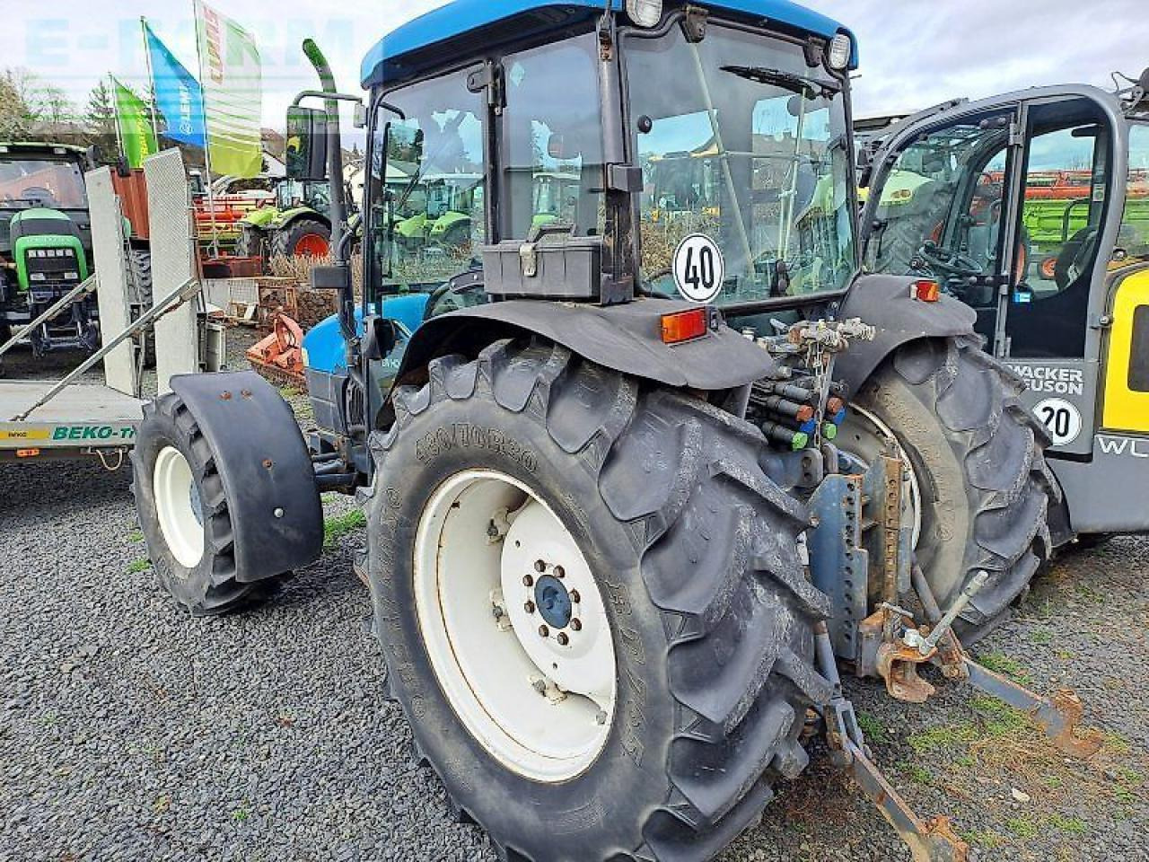 New Holland tn 75 s S - Trattore: foto 3 New Holland tn 75 s S - Trattore: foto 3