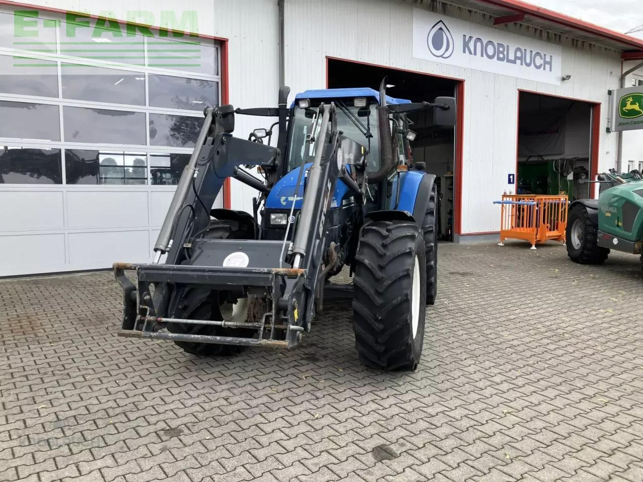 New Holland ts 115 - Trattore: foto 2 New Holland ts 115 - Trattore: foto 2