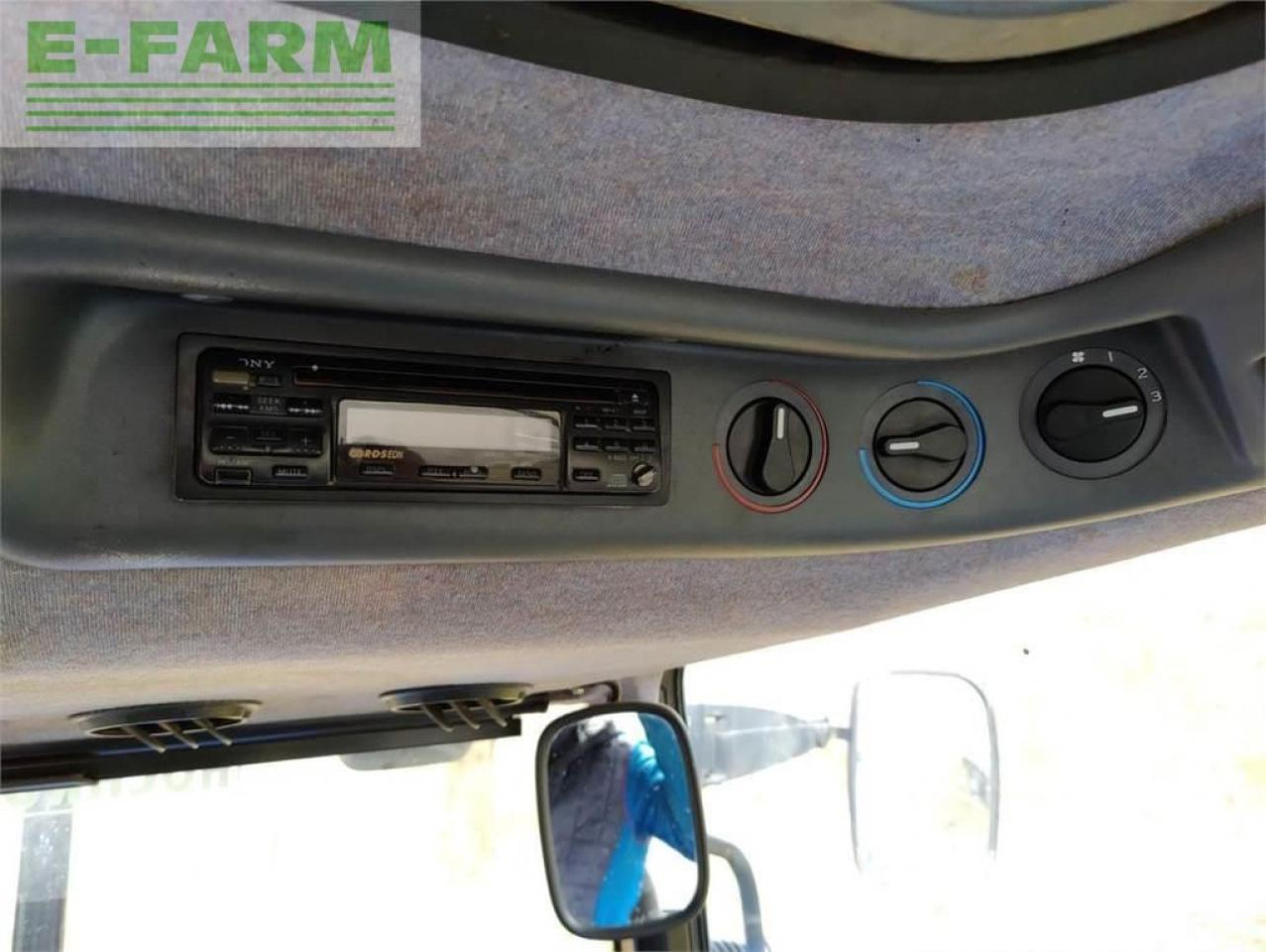 Trattore New Holland ts90: foto 15
