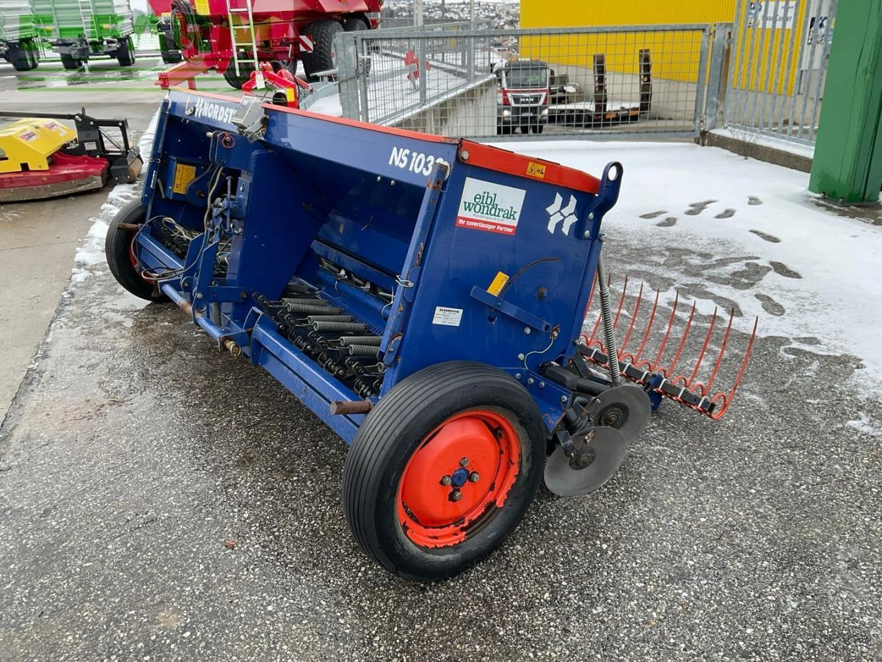 Nordsten NS 1000 - Seminatrice: foto 1 Nordsten NS 1000 - Seminatrice: foto 1