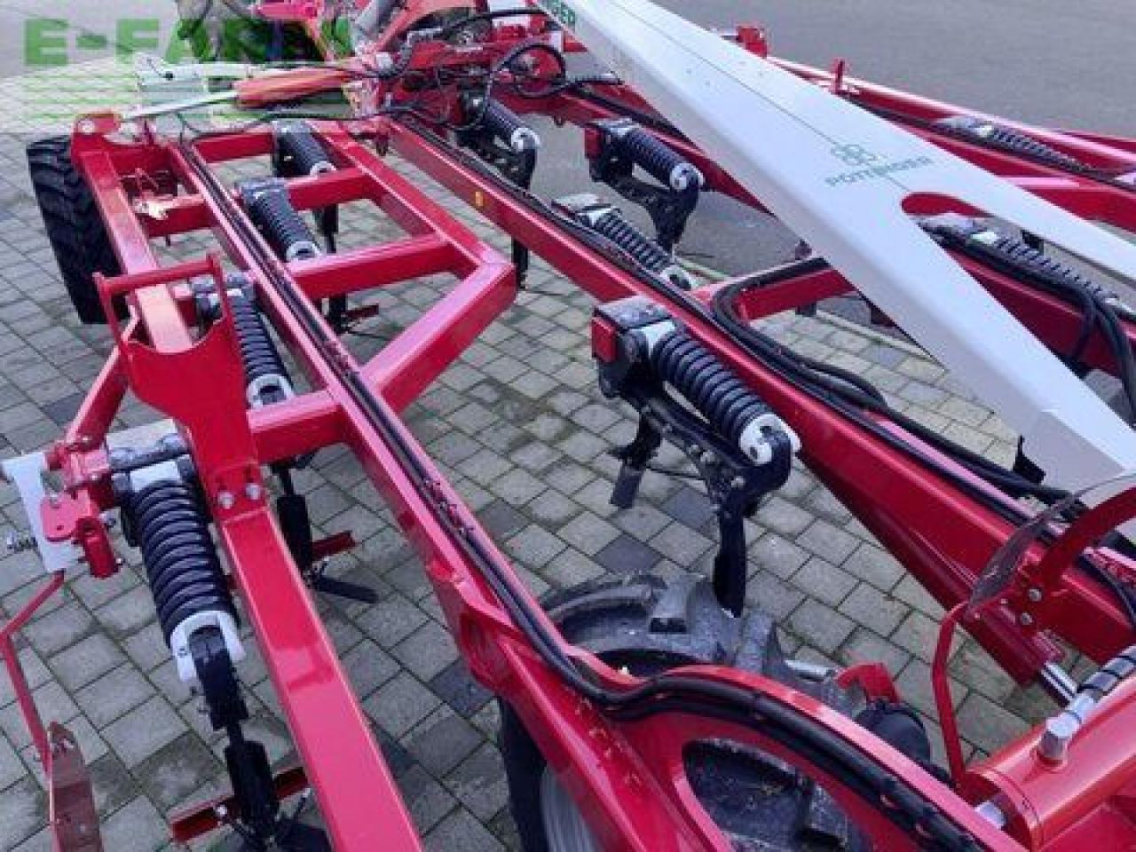 Pöttinger pöttinger terria 4040 - Coltivatore: foto 3 Pöttinger pöttinger terria 4040 - Coltivatore: foto 3