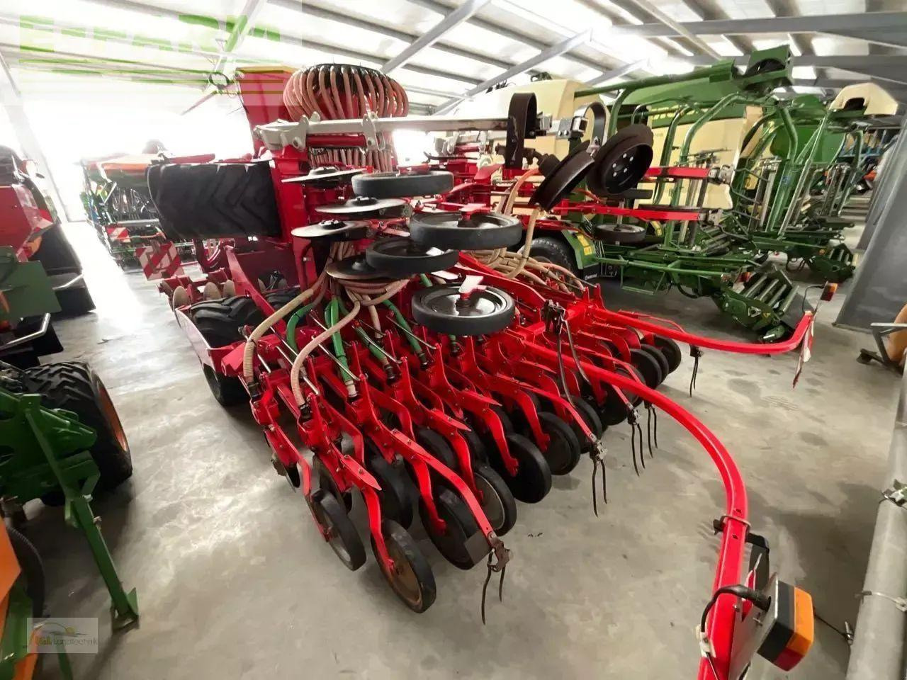 Pöttinger terrasem c4 artis plus - Seminatrice: foto 4 Pöttinger terrasem c4 artis plus - Seminatrice: foto 4