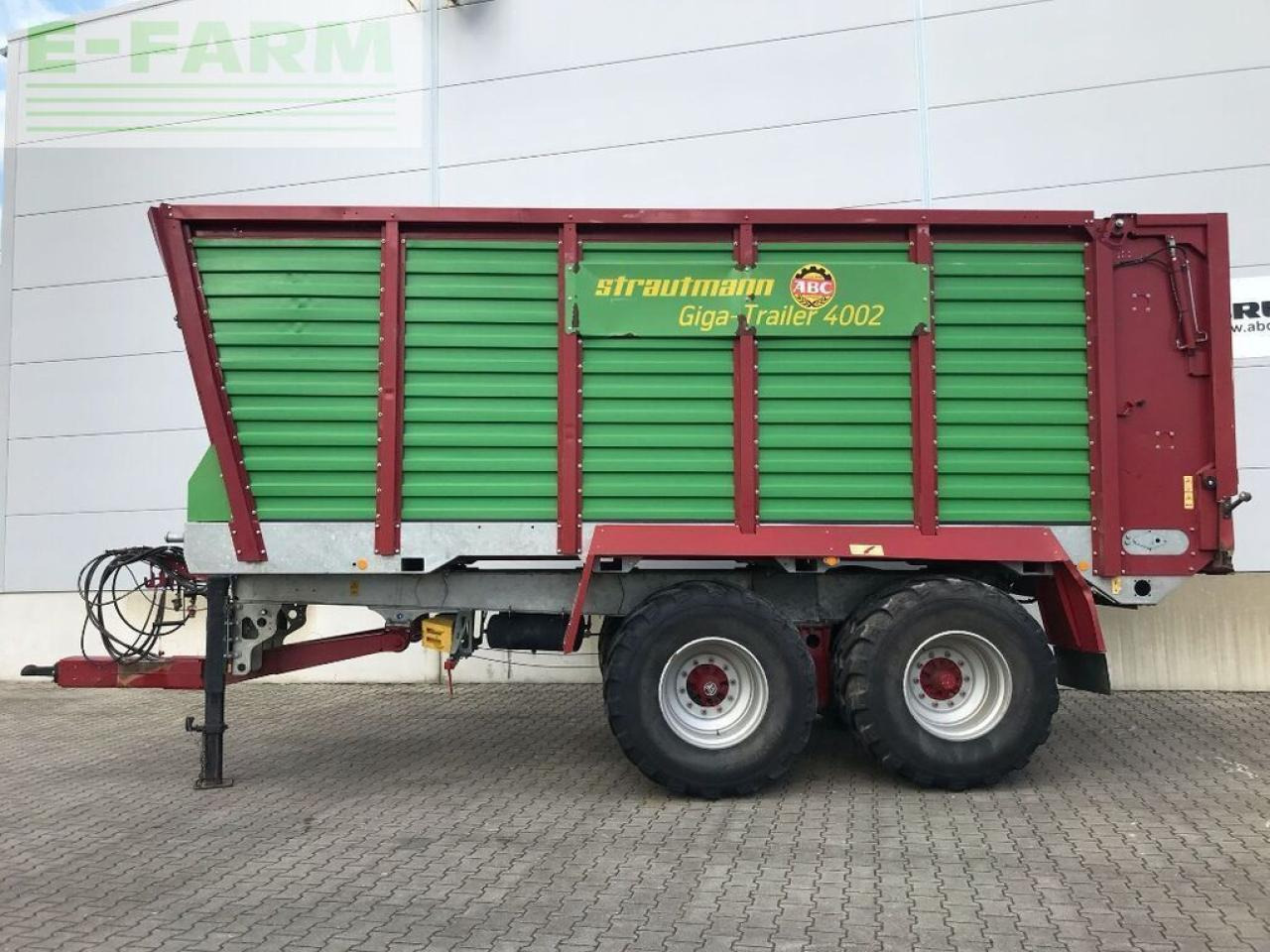 Strautmann giga-trailer 4002 - Rimorchio agricolo: foto 3 Strautmann giga-trailer 4002 - Rimorchio agricolo: foto 3