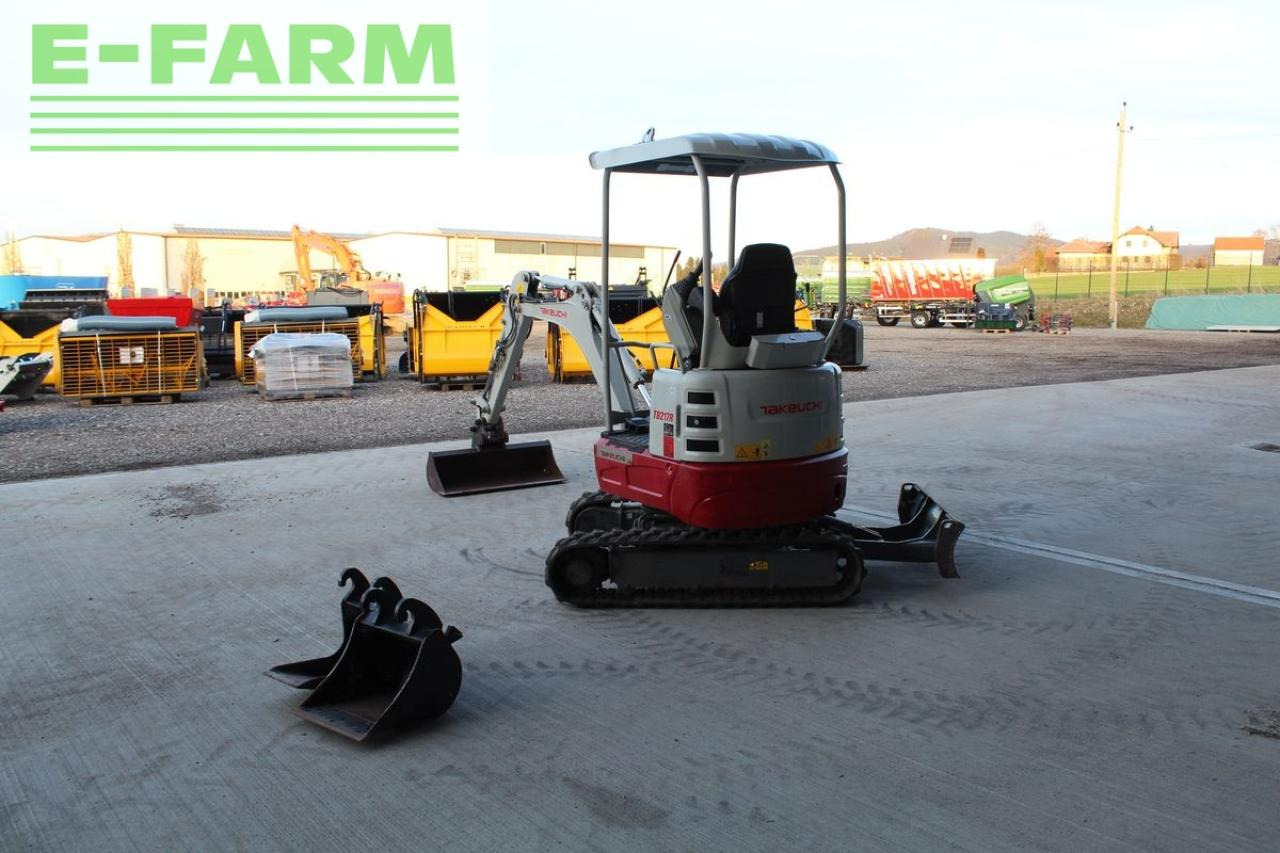 Takeuchi takeuchi tb 217 r minibagger - bagger - Miniescavatore: foto 5 Takeuchi takeuchi tb 217 r minibagger - bagger - Miniescavatore: foto 5