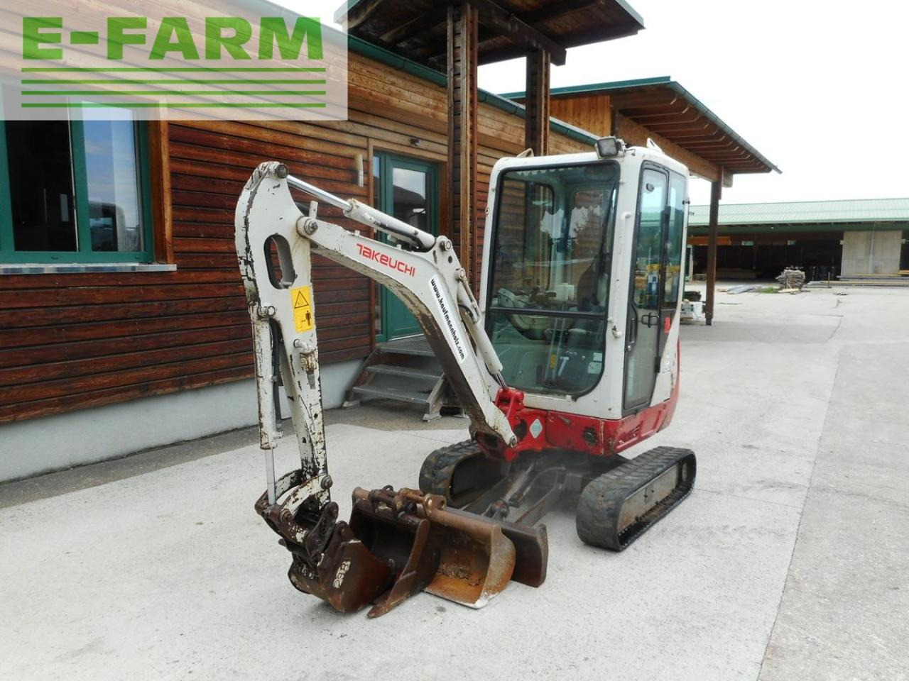 Takeuchi tb 216 ( 1.865kg ) 3 löffel + verstellfahrwerk - Miniescavatore: foto 2 Takeuchi tb 216 ( 1.865kg ) 3 löffel + verstellfahrwerk - Miniescavatore: foto 2