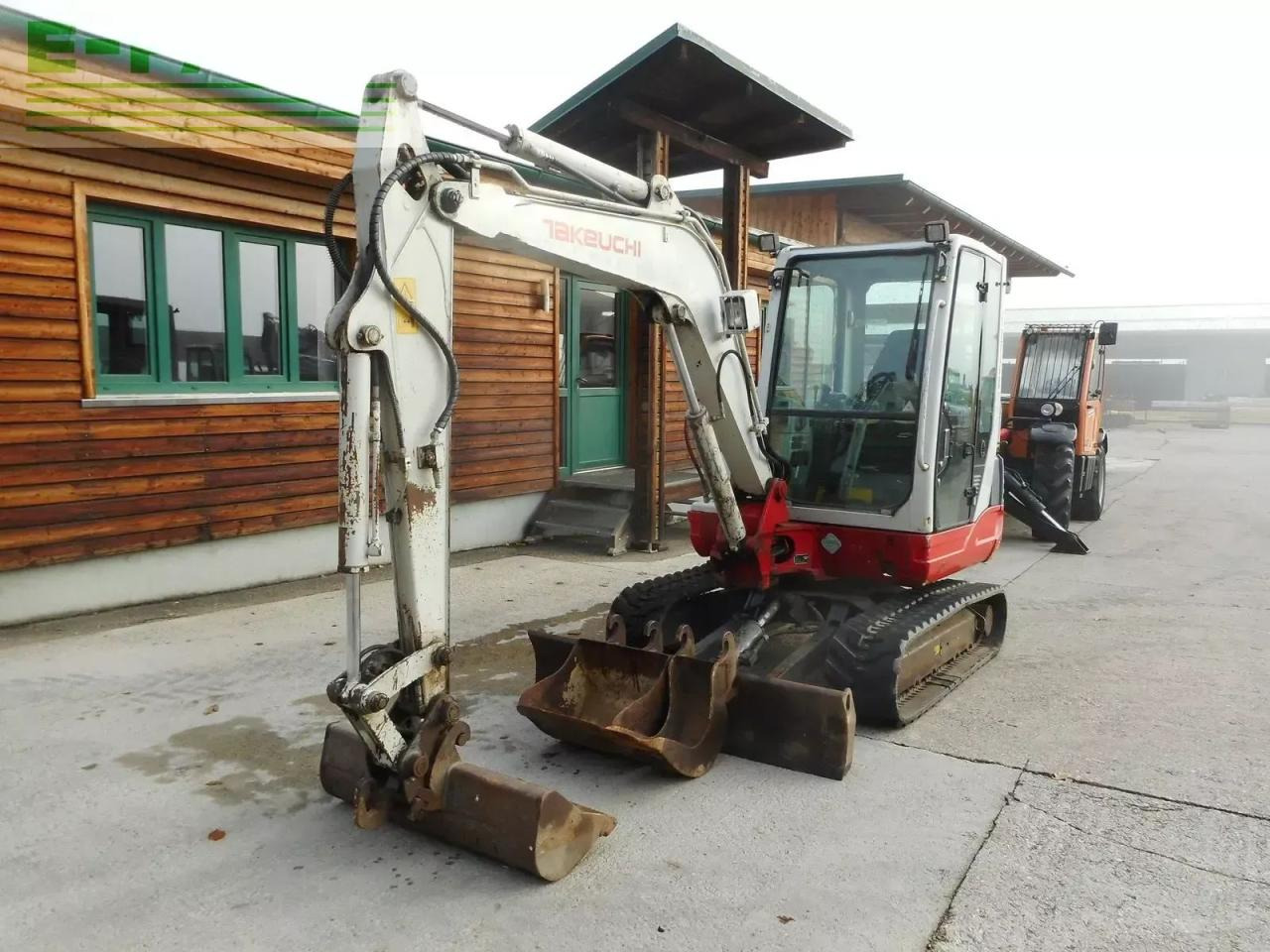 Takeuchi tb 235 ( 3.530kg ) hydr. sw + 3 löffel - Miniescavatore: foto 2 Takeuchi tb 235 ( 3.530kg ) hydr. sw + 3 löffel - Miniescavatore: foto 2