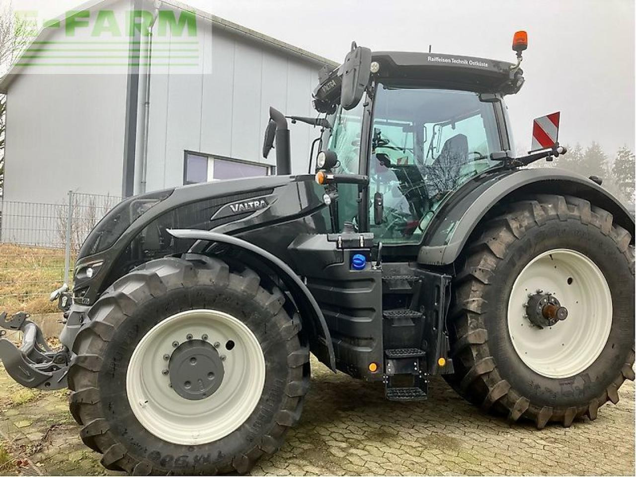 Valtra s324 smarttouch mr19 - Trattore: foto 2 Valtra s324 smarttouch mr19 - Trattore: foto 2