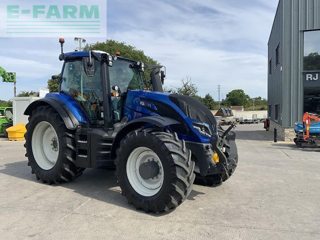 Valtra t195 versu tractor (st23736) Versu - Trattore: foto 2 Valtra t195 versu tractor (st23736) Versu - Trattore: foto 2
