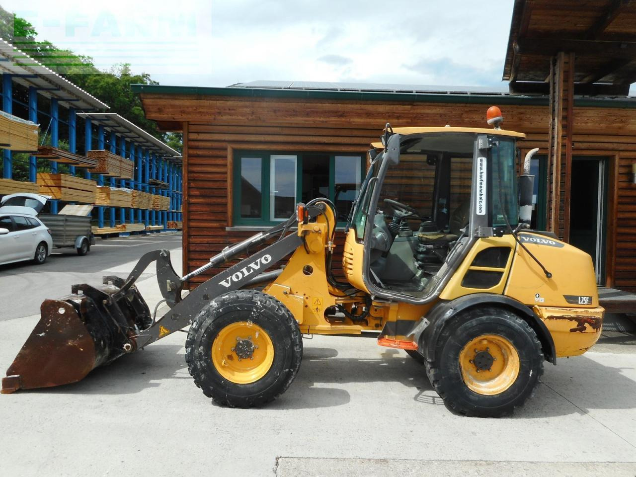 Volvo l25f ( 5.500kg ) hydr. schnellwechsler + 3 kreis - Miniescavatore: foto 1 Volvo l25f ( 5.500kg ) hydr. schnellwechsler + 3 kreis - Miniescavatore: foto 1