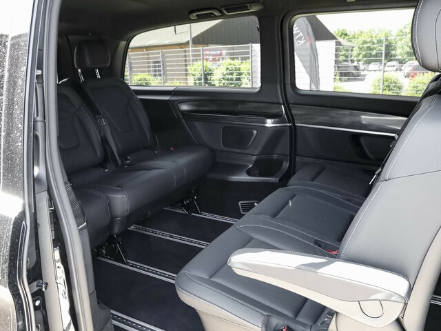 MERCEDES-BENZ EQV 300 Extralang,Avantgarde,8Sitze,2xelektr.Tür - Pulmino, Furgone elettrico: foto 4 MERCEDES-BENZ EQV 300 Extralang,Avantgarde,8Sitze,2xelektr.Tür - Pulmino, Furgone elettrico: foto 4