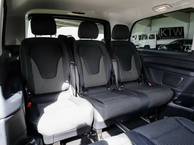 MERCEDES-BENZ EQV 300 lang,7Sitze,2xKlima,2xSchiebetür el.,LED - Pulmino, Furgone elettrico: foto 4 MERCEDES-BENZ EQV 300 lang,7Sitze,2xKlima,2xSchiebetür el.,LED - Pulmino, Furgone elettrico: foto 4