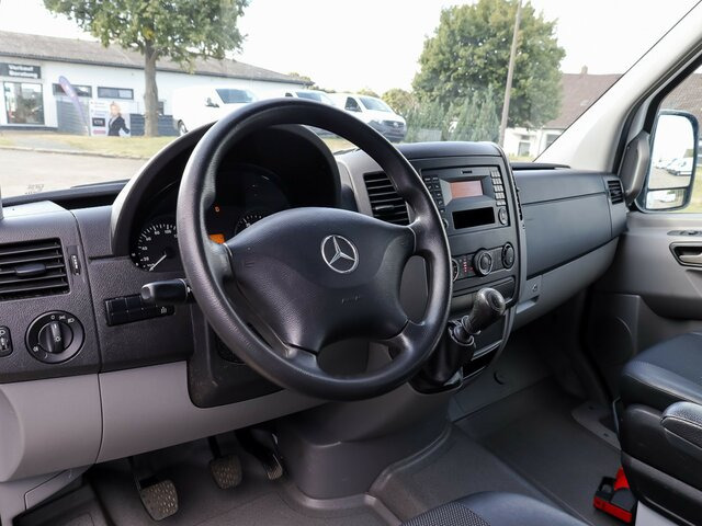 MERCEDES-BENZ Sprinter 316CDI DOKA,Allrad,AHK,Standhzg.... - Furgone con cassone fisso, Furgone doppia cabina: foto 4 MERCEDES-BENZ Sprinter 316CDI DOKA,Allrad,AHK,Standhzg.... - Furgone con cassone fisso, Furgone doppia cabina: foto 4