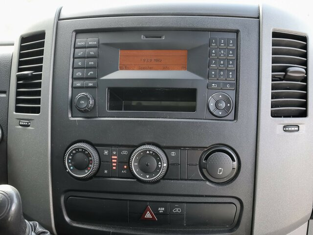 MERCEDES-BENZ Sprinter 316CDI DOKA,Allrad,AHK,Standhzg.... - Furgone con cassone fisso, Furgone doppia cabina: foto 5 MERCEDES-BENZ Sprinter 316CDI DOKA,Allrad,AHK,Standhzg.... - Furgone con cassone fisso, Furgone doppia cabina: foto 5