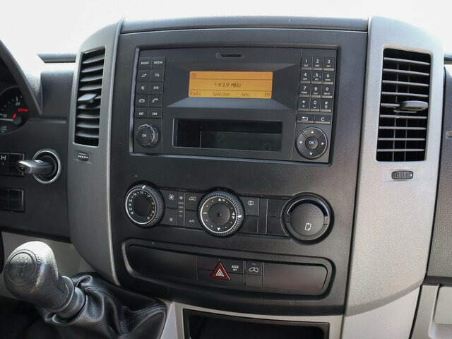 MERCEDES-BENZ Sprinter 316CDI DOKA,Allrad,Klima,Standhzg.... - Furgone con cassone fisso, Furgone doppia cabina: foto 5 MERCEDES-BENZ Sprinter 316CDI DOKA,Allrad,Klima,Standhzg.... - Furgone con cassone fisso, Furgone doppia cabina: foto 5