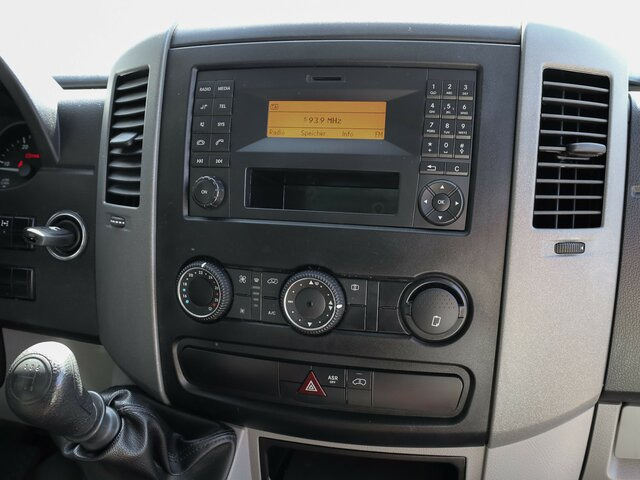 MERCEDES-BENZ Sprinter 316CDI Pritsche,Allrad,Klima... - Furgone con cassone fisso: foto 3 MERCEDES-BENZ Sprinter 316CDI Pritsche,Allrad,Klima... - Furgone con cassone fisso: foto 3