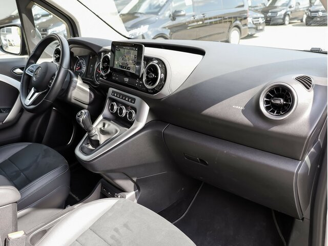 MERCEDES-BENZ T 180 d,Progressive,LED.AHK,MBUX,Navi,Kamera - Pulmino: foto 4 MERCEDES-BENZ T 180 d,Progressive,LED.AHK,MBUX,Navi,Kamera - Pulmino: foto 4