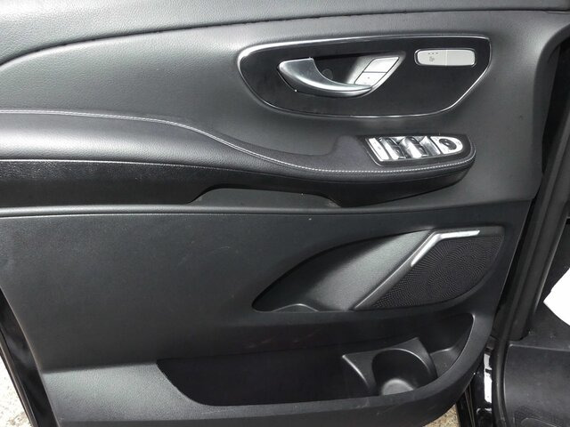 Leasing di MERCEDES-BENZ V 300 Avantgarde,Extralang,2xSchiebetür el.,AHK... MERCEDES-BENZ V 300 Avantgarde,Extralang,2xSchiebetür el.,AHK...: foto 7