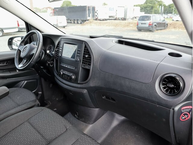 MERCEDES-BENZ Vito 116CDI lang,TourerPro,2Klima,9Sitze,Kamera - Minibus, Pulmino: foto 4 MERCEDES-BENZ Vito 116CDI lang,TourerPro,2Klima,9Sitze,Kamera - Minibus, Pulmino: foto 4