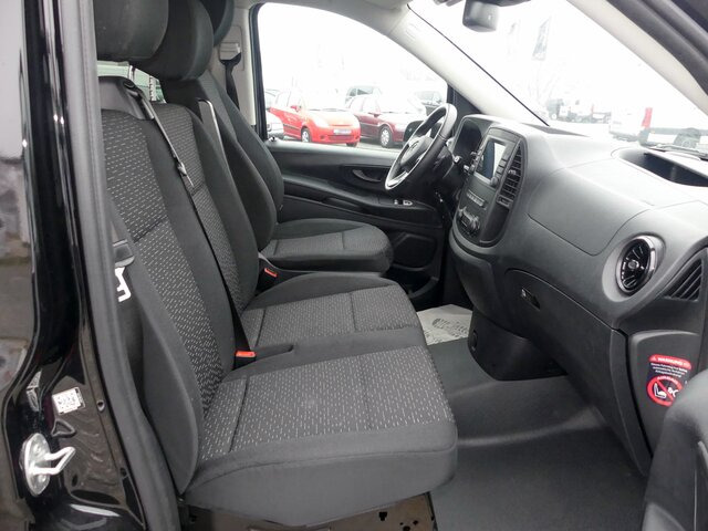 MERCEDES-BENZ Vito 116CDI lang,TourerPro,2xKlima,9Sitze,Kamera - Pulmino: foto 3 MERCEDES-BENZ Vito 116CDI lang,TourerPro,2xKlima,9Sitze,Kamera - Pulmino: foto 3