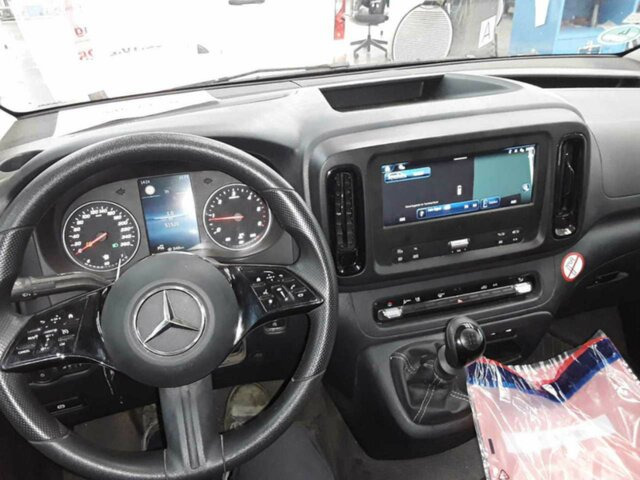 MERCEDES-BENZ Vito116CDI KA lang,Klima,Tempomat,Kamera... - Furgoncino: foto 2 MERCEDES-BENZ Vito116CDI KA lang,Klima,Tempomat,Kamera... - Furgoncino: foto 2