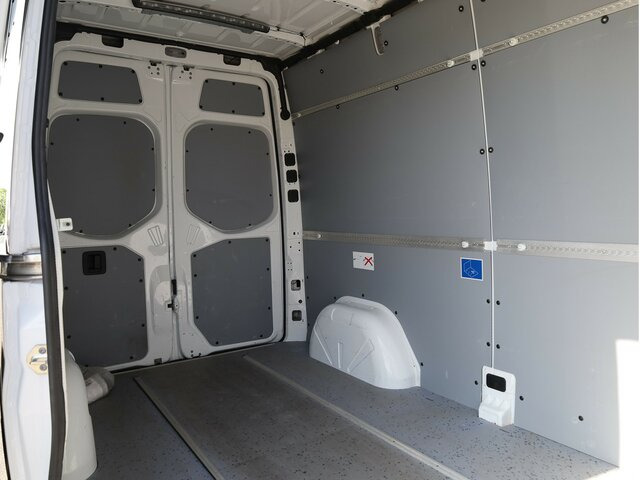MERCEDES-BENZ eSprinter 312 Kasten FWD,3.924mm Radstand - Furgone chiuso, Furgone elettrico: foto 2 MERCEDES-BENZ eSprinter 312 Kasten FWD,3.924mm Radstand - Furgone chiuso, Furgone elettrico: foto 2