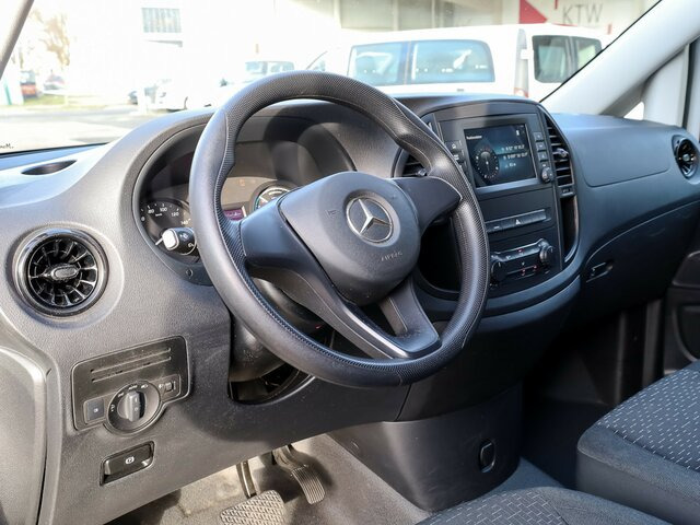 MERCEDES-BENZ eVito 111 KA,lang,3 Sitzer,Klima,Kamera... - Furgoncino, Furgone elettrico: foto 5 MERCEDES-BENZ eVito 111 KA,lang,3 Sitzer,Klima,Kamera... - Furgoncino, Furgone elettrico: foto 5