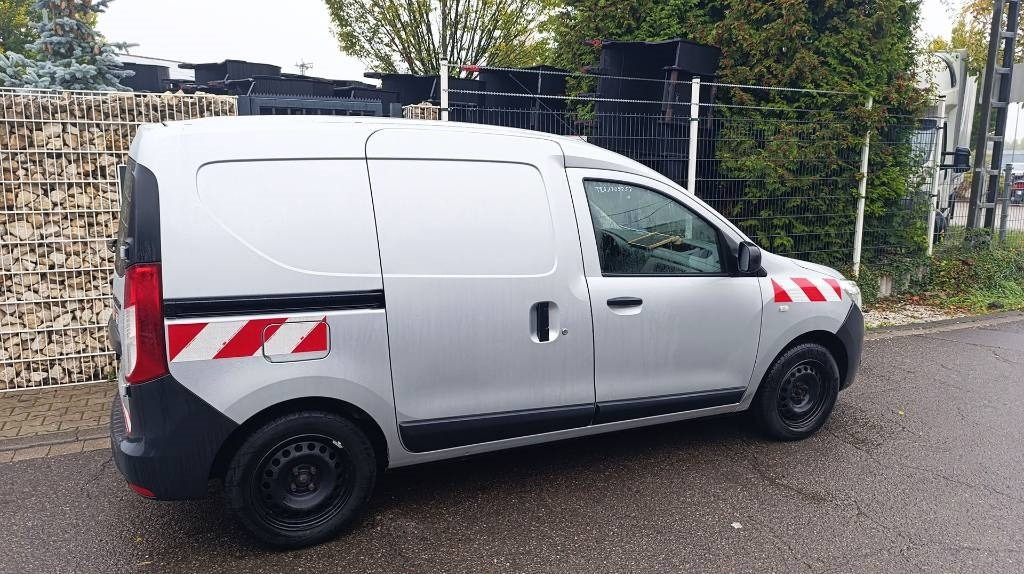 Dacia Dokker Transporter, Kastenwagen mit Schubladen - Furgoncino: foto 5 Dacia Dokker Transporter, Kastenwagen mit Schubladen - Furgoncino: foto 5