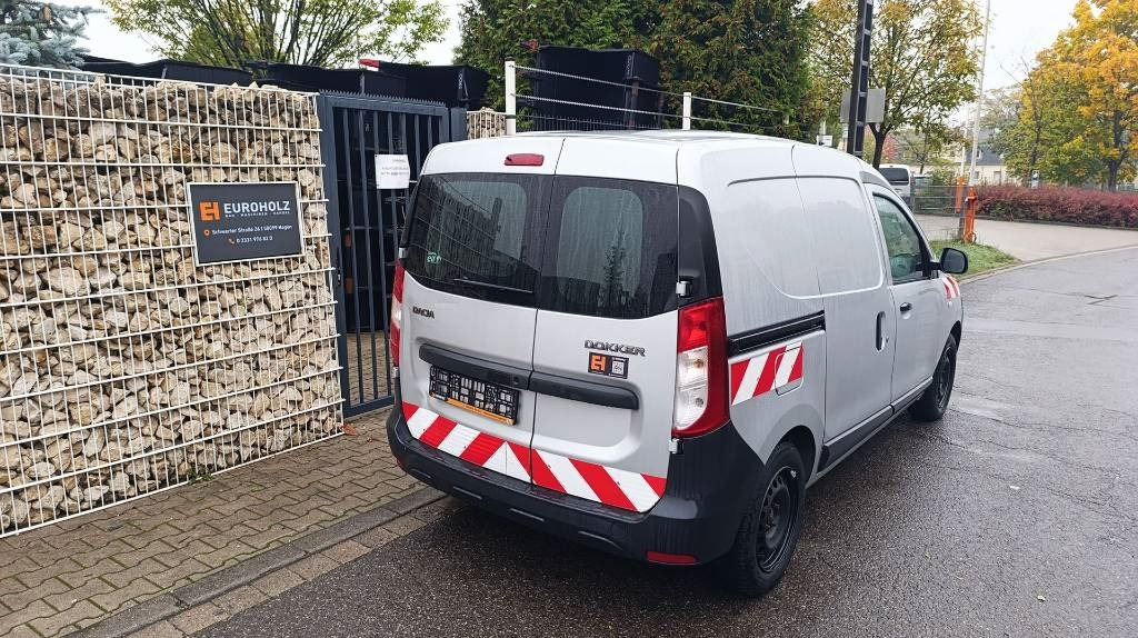 Dacia Dokker Transporter, Kastenwagen mit Schubladen - Furgoncino: foto 3 Dacia Dokker Transporter, Kastenwagen mit Schubladen - Furgoncino: foto 3